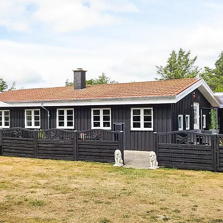 Ferienhaus Spacious For 6 In Løkken